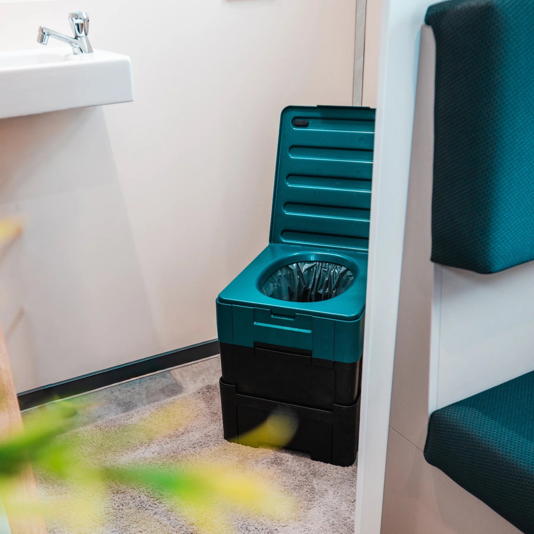 Clesana X1 Portable Waterless Toilet